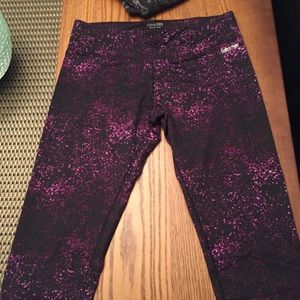 DONATING TOMORROW Calvin Klein capris